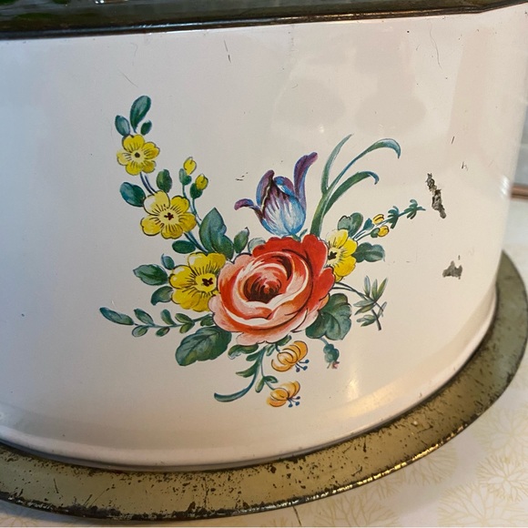 Vintage cake carrier tin cake tin shabby chic farmhouse cottagecore - Picture 5 of 7